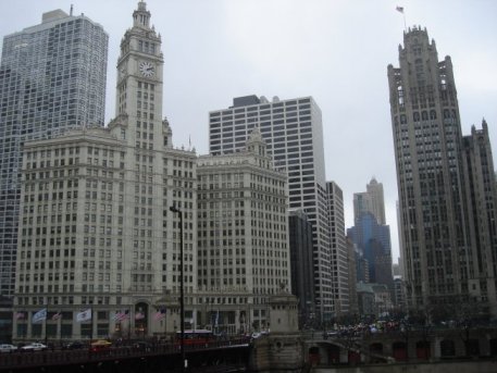 Looking out over the Chicago River.  Note the time on the clock never changes!