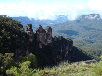 Boring Blue Mountain photo but one which is in most guide books.